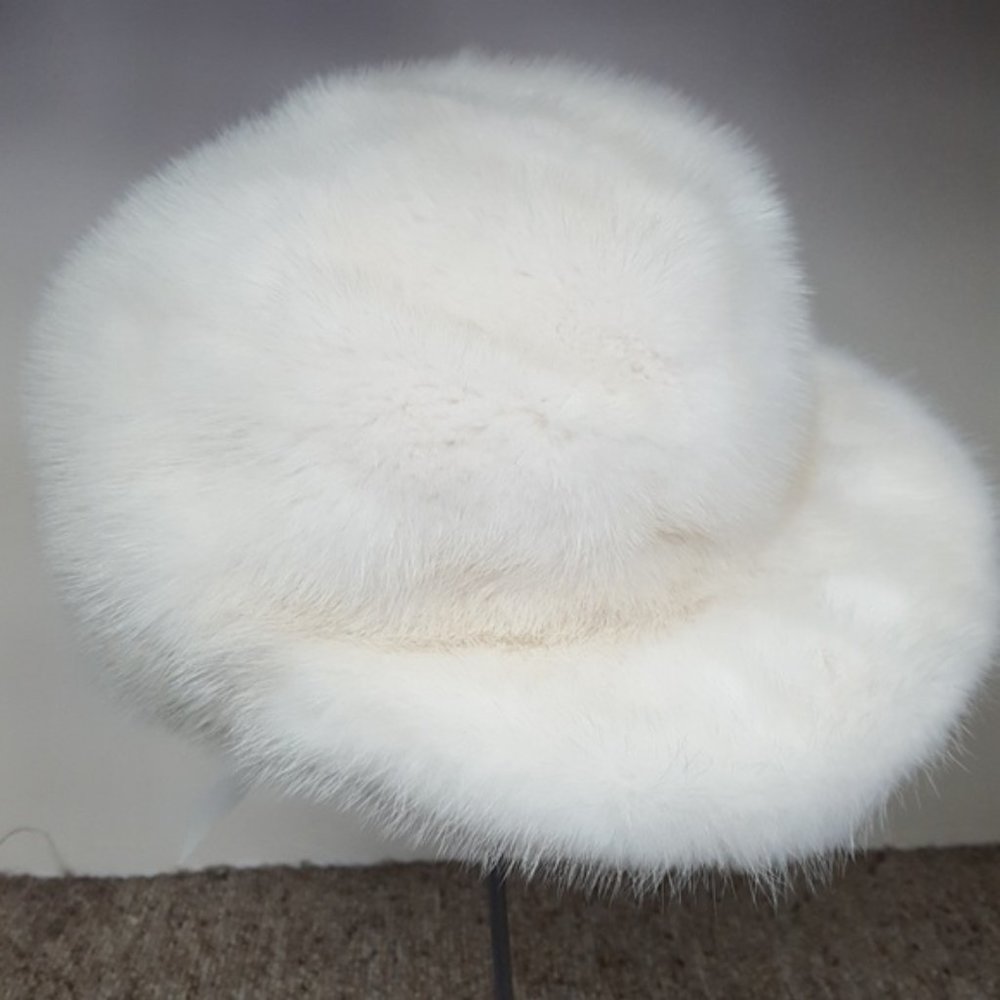 White Mink Fur Baseball Cap Hat